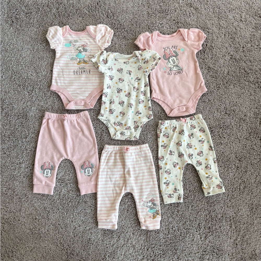NWOT Minnie Mouse Baby Onesie and Pants Set